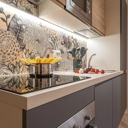 37 Colosseo Apartment *